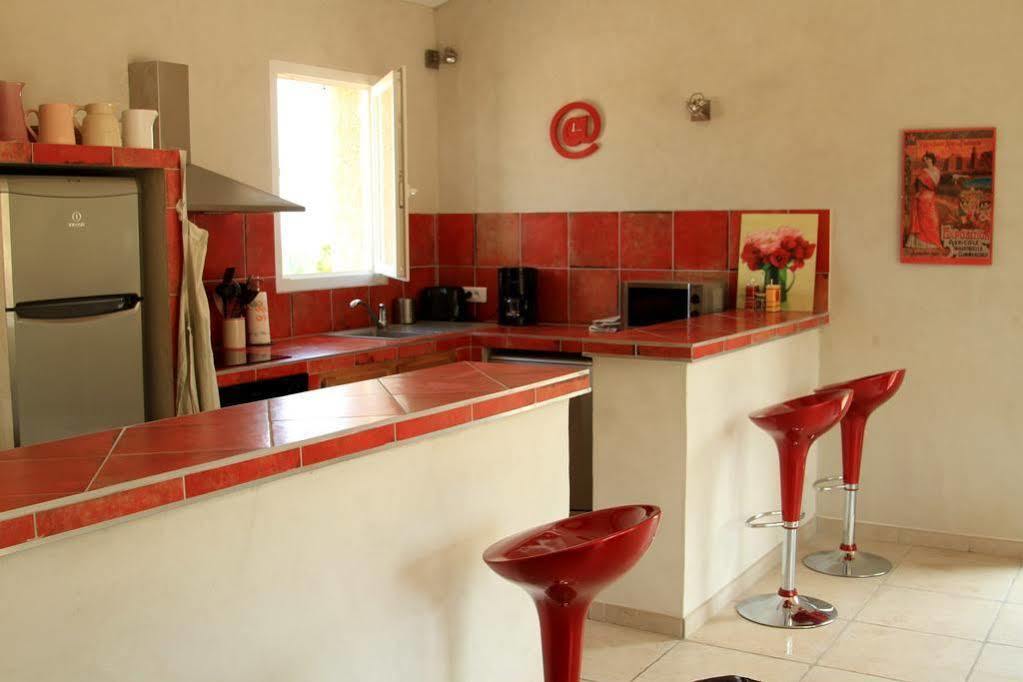 Le Mas des Genets Saint-Rémy-de-Provence Extérieur photo