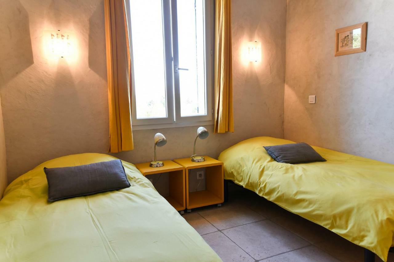 Le Mas des Genets Saint-Rémy-de-Provence Extérieur photo
